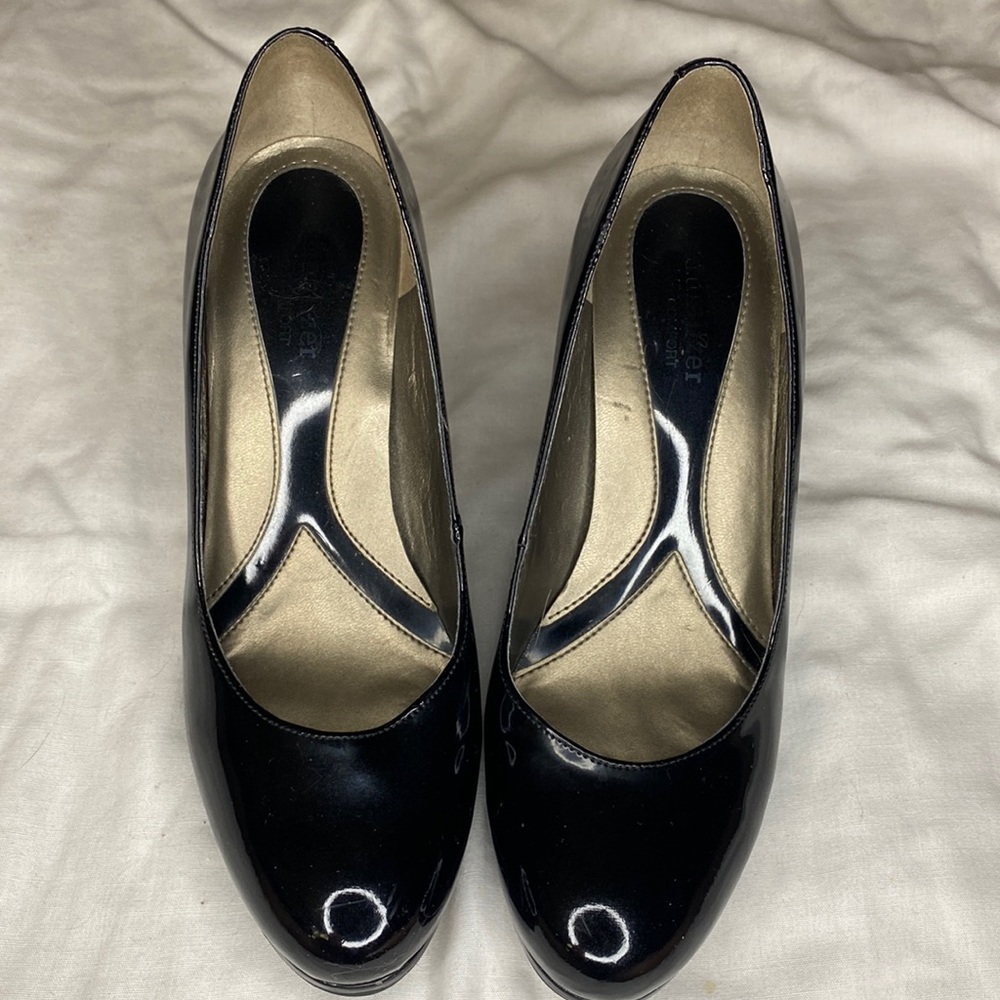 Naturalizer “Lennox” black patent heels